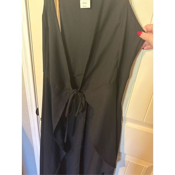 NWT Abercrombie & Fitch Women’s Black Sleeveless Cover Up - Size Small - Picture 2 of 6